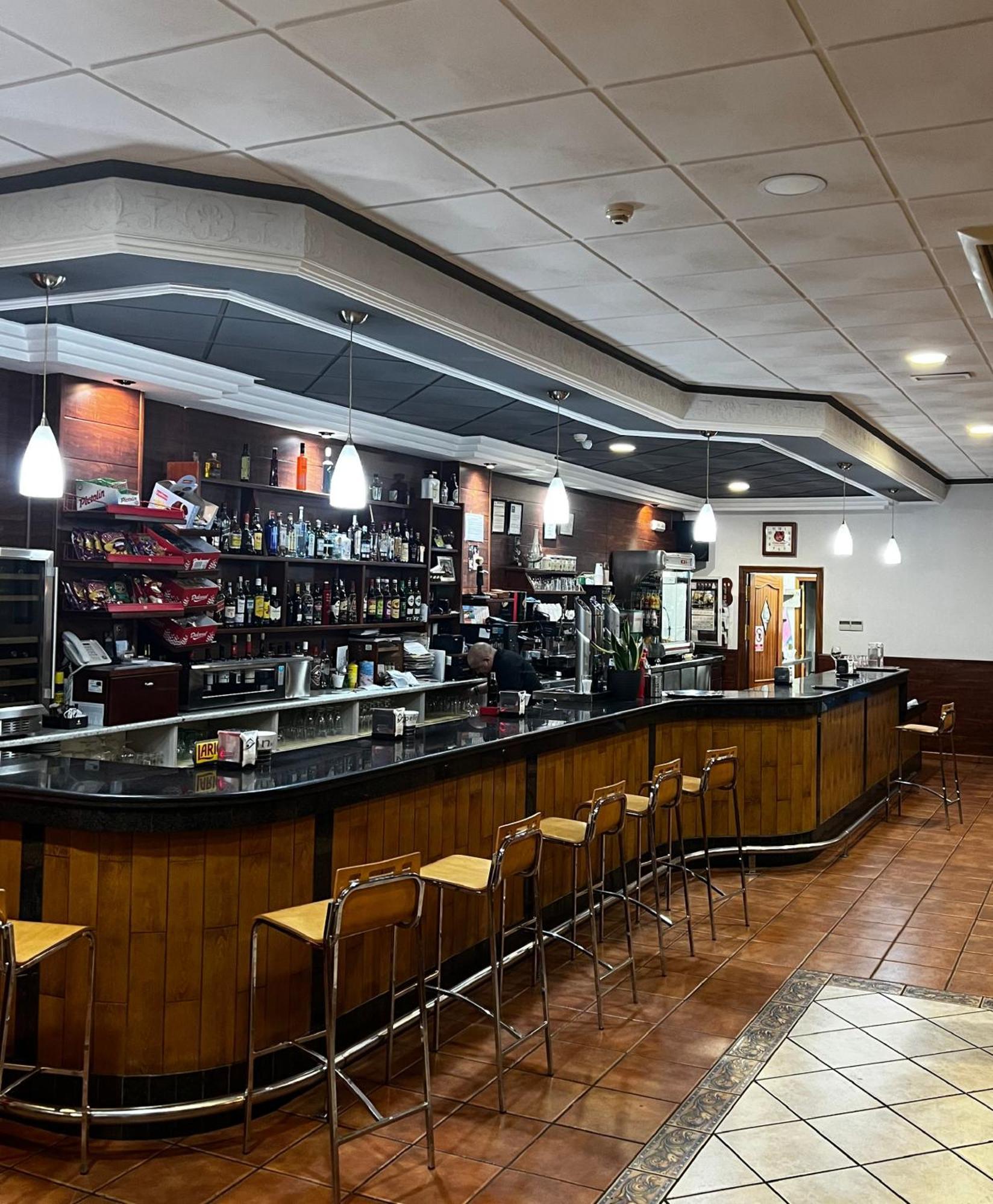 Hotel Ciudad Pozo Alcon Ngoại thất bức ảnh