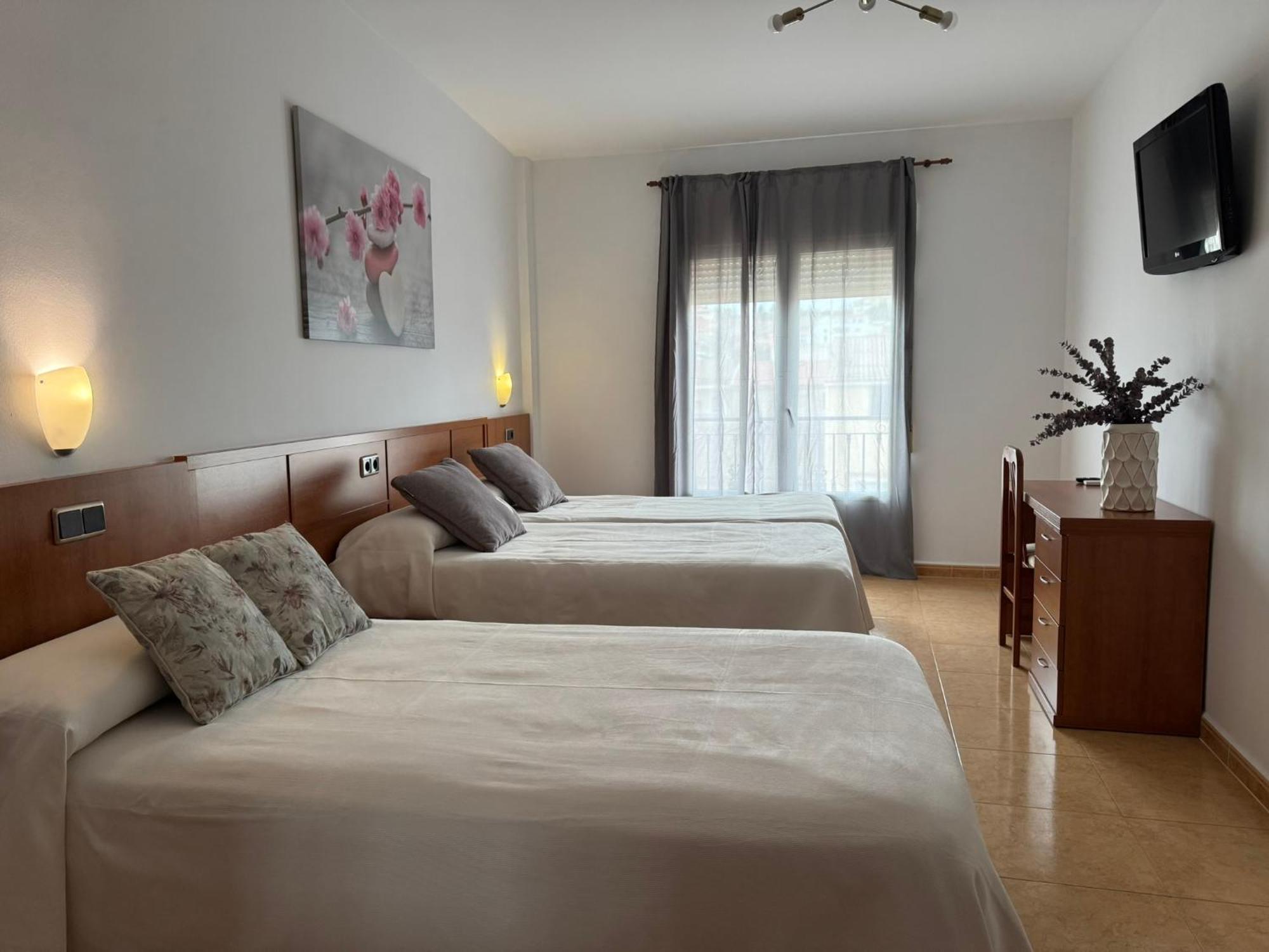 Hotel Ciudad Pozo Alcon Ngoại thất bức ảnh